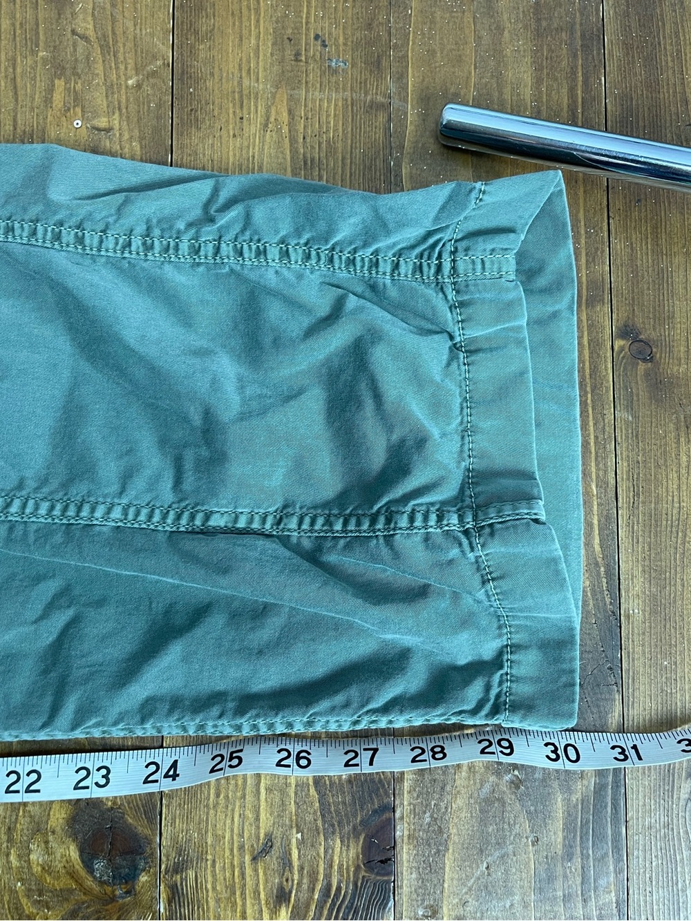 Hollister size 0 of 25 army green cargo pants - Picture 6 of 7